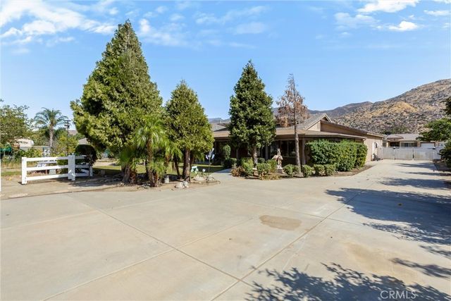 1469 Adam, Banning, CA 92220