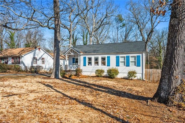 2071 Gober SE Avenue, Smyrna, GA 30080