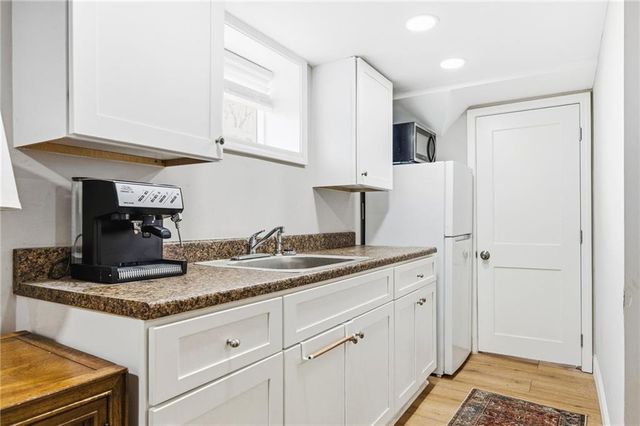 2071 Gober SE Avenue, Smyrna, GA 30080