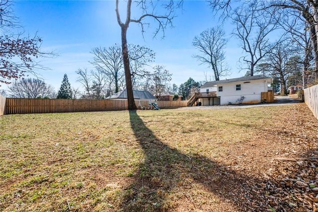 2071 Gober SE Avenue, Smyrna, GA 30080