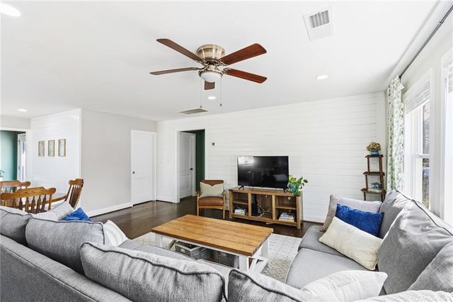 2071 Gober SE Avenue, Smyrna, GA 30080