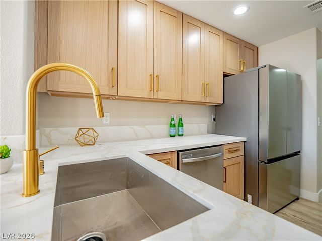 3902 Starfield Lane, Las Vegas, NV 89147