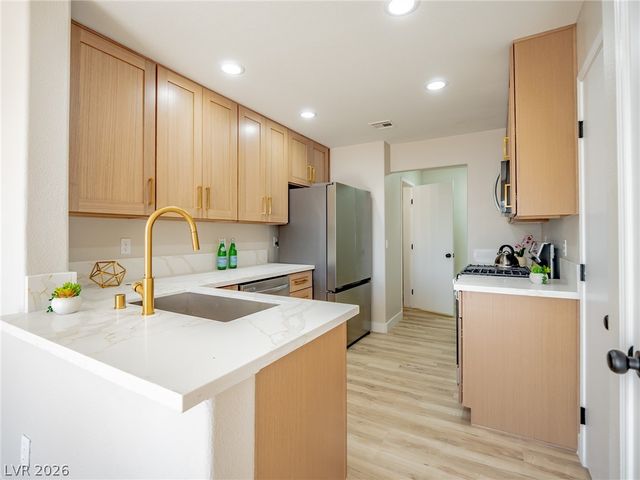 3902 Starfield Lane, Las Vegas, NV 89147