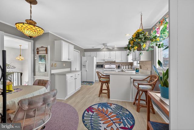 3309 ENGLEWOOD RD, Wilmington, DE 19810