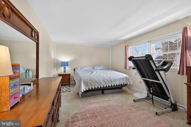 3309 ENGLEWOOD RD, Wilmington, DE 19810