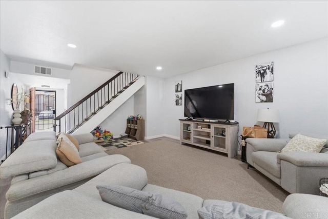 3024 Plaza Alonzo, Bonita, CA 91902