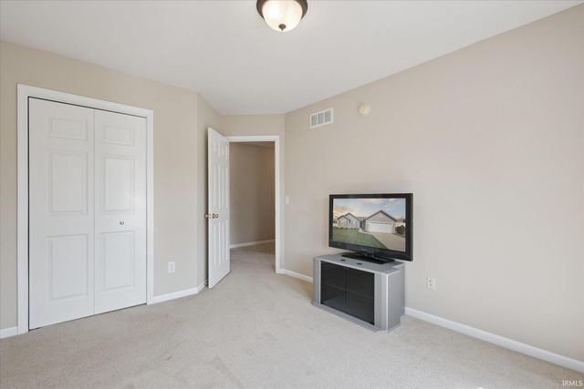 4417 Ashard Drive, South Bend, IN 46628