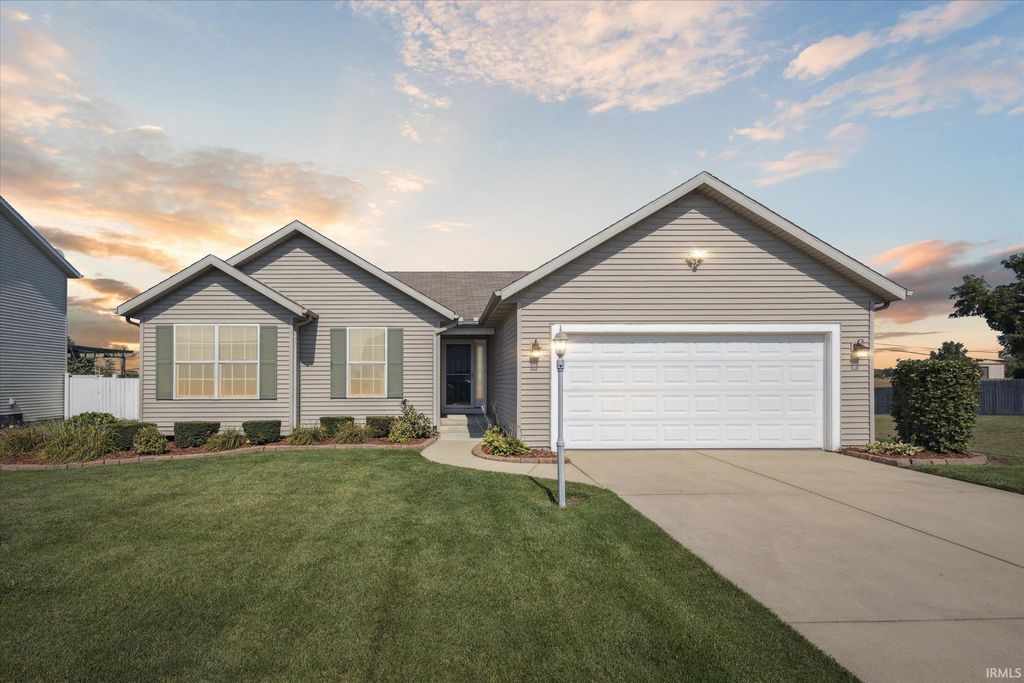 4417 Ashard Drive, South Bend, IN 46628