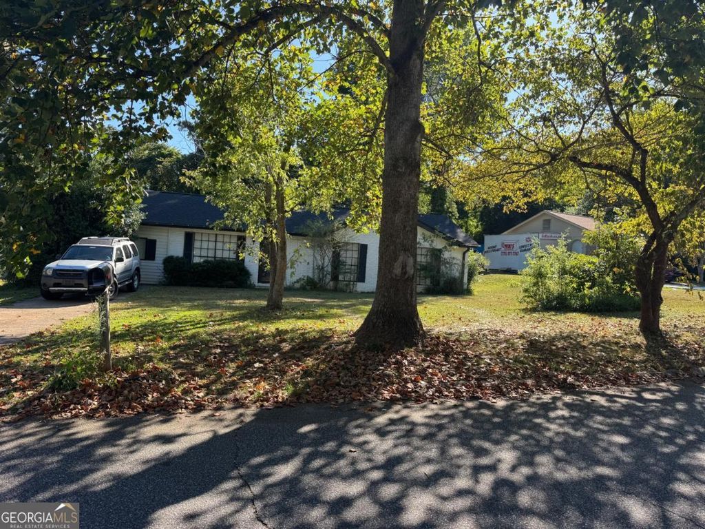 150 Woodcrest Way, Jonesboro, GA 30236