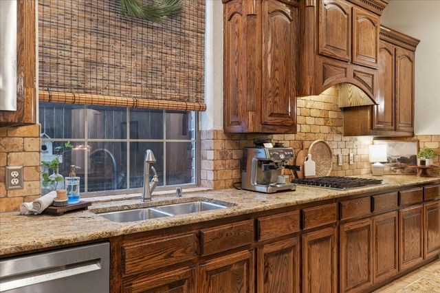 15221 Ridgewood Drive, Frisco, TX 75035