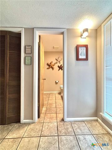 454 S 15th Street, Port O'connor, TX 77982