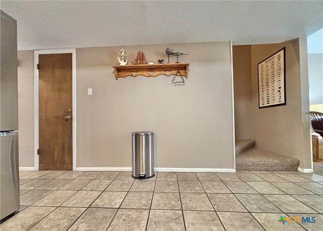 454 S 15th Street, Port O'connor, TX 77982