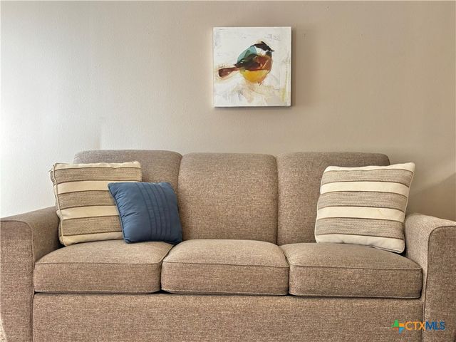 454 S 15th Street, Port O'connor, TX 77982