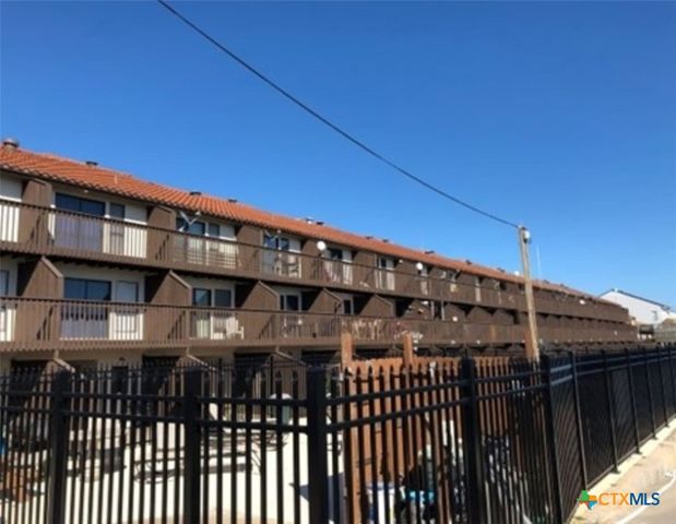 454 S 15th Street, Port O'connor, TX 77982