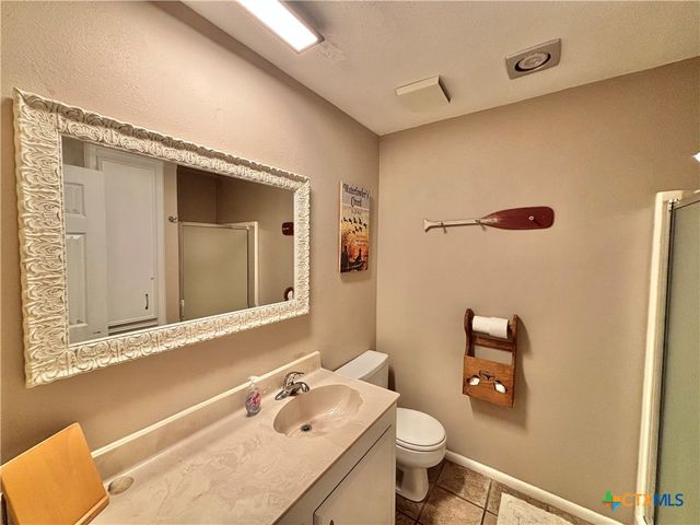 454 S 15th Street, Port O'connor, TX 77982