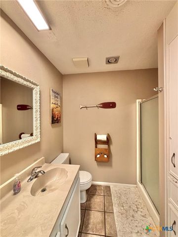 454 S 15th Street, Port O'connor, TX 77982