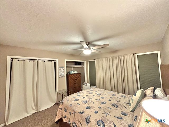 454 S 15th Street, Port O'connor, TX 77982