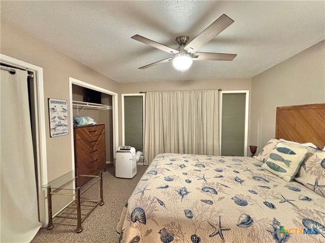 454 S 15th Street, Port O'connor, TX 77982