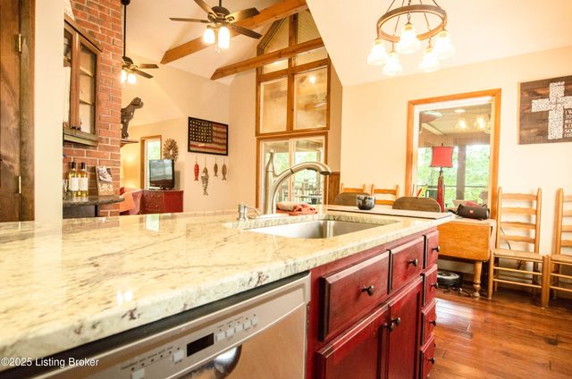 52 Lakeshore Cir, Leitchfield, KY 42754