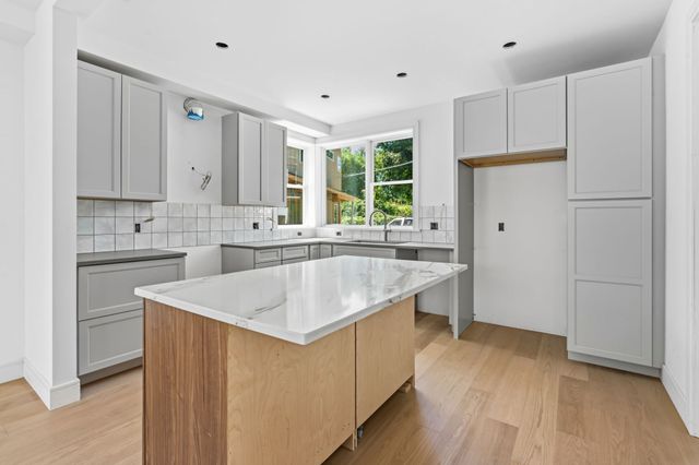 14 Khloe Lane 0, Northampton, MA 01060