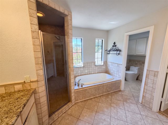 2913 Bedfordshire Lane, Plano, TX 75075