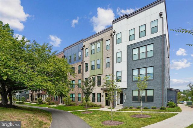 14244 NEWBROOK DR, Chantilly, VA 20151