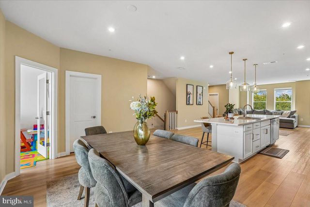 14244 NEWBROOK DR, Chantilly, VA 20151