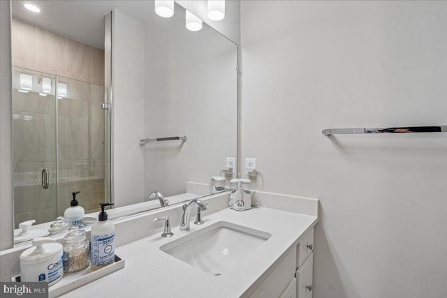 14244 NEWBROOK DR, Chantilly, VA 20151