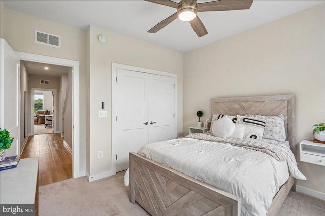14244 NEWBROOK DR, Chantilly, VA 20151