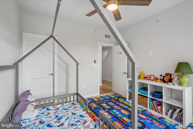 14244 NEWBROOK DR, Chantilly, VA 20151
