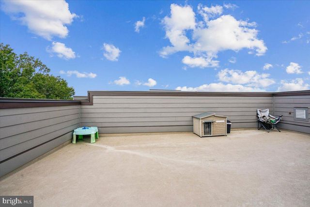 14244 NEWBROOK DR, Chantilly, VA 20151
