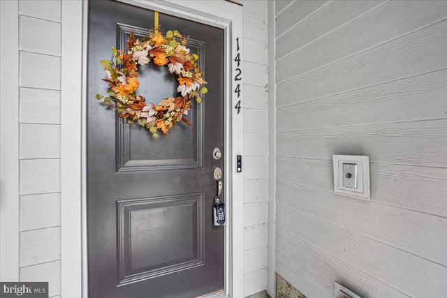 14244 NEWBROOK DR, Chantilly, VA 20151