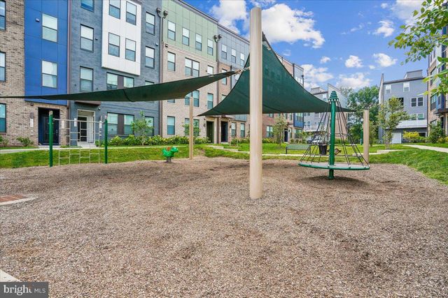14244 NEWBROOK DR, Chantilly, VA 20151