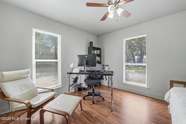 215 Old Spanish Trail, Waveland, MS 39576