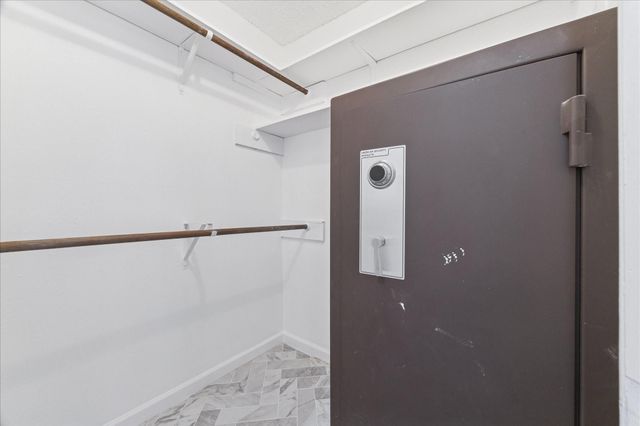 403 Colonial Drive, Friendswood, TX 77546