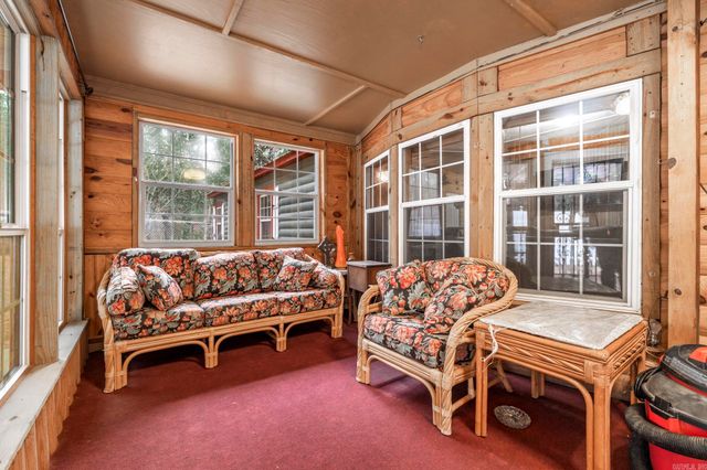 684 E Nix Rd Road, Rockport, AR 72104