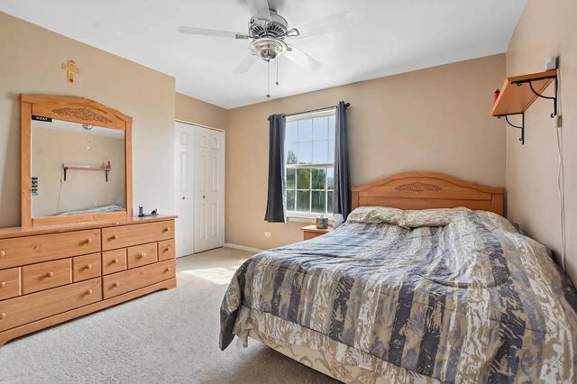 5645 Savoy Drive, Lake In The Hills, IL 60156