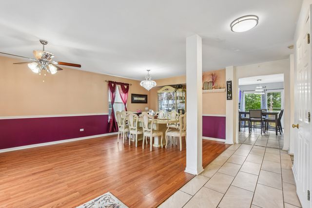 5645 Savoy Drive, Lake In The Hills, IL 60156
