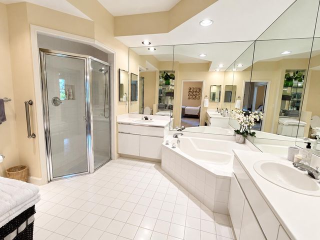 6325 GRAYCLIFF Drive B, Boca Raton, FL 33496