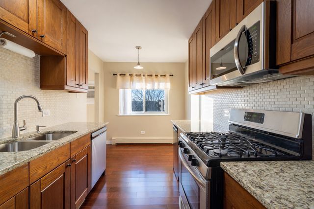 1321 S Finley Road 419, Lombard, IL 60148