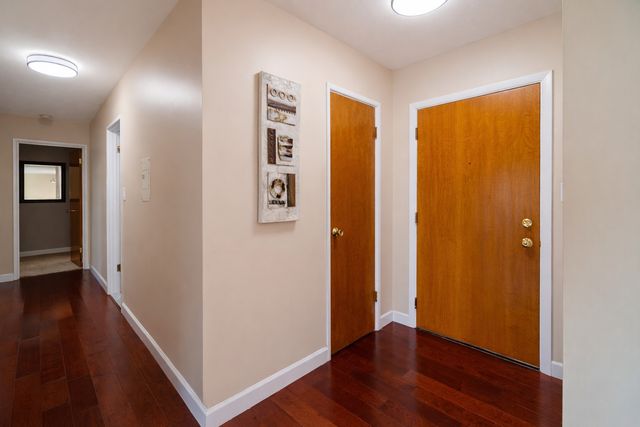 1321 S Finley Road 419, Lombard, IL 60148