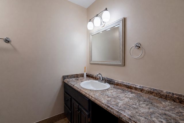 1321 S Finley Road 419, Lombard, IL 60148