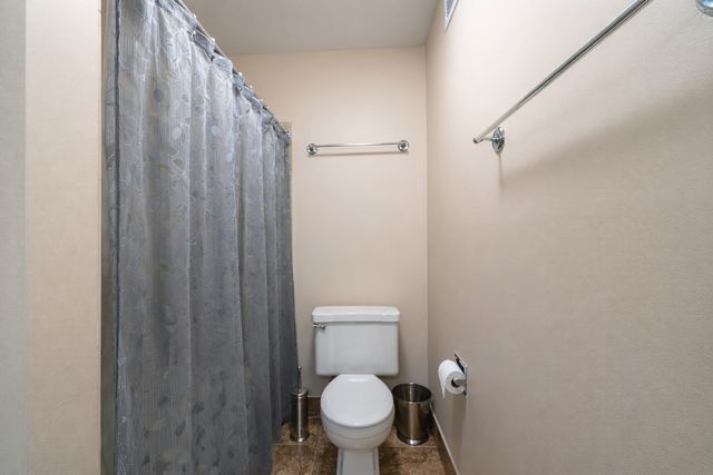 1321 S Finley Road 419, Lombard, IL 60148