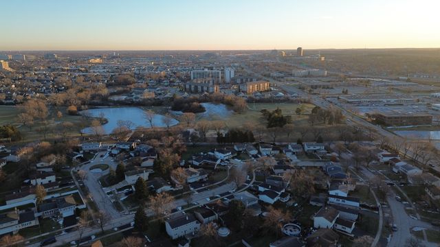 1321 S Finley Road 419, Lombard, IL 60148