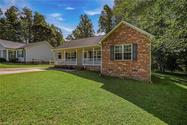 314 Conrad Circle, Thomasville, NC 27360