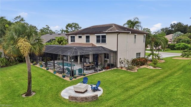 308 Wentworth CT, Naples, FL 34104