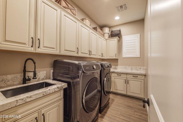 9371 W LOS GATOS Drive, Peoria, AZ 85383