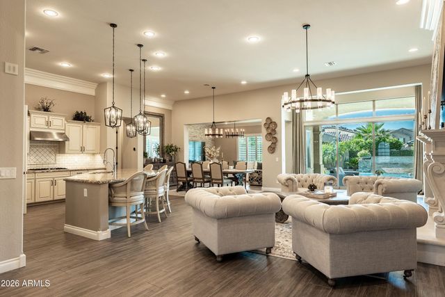 9371 W LOS GATOS Drive, Peoria, AZ 85383