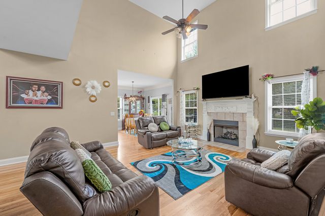 1329 Balson Dr, Murfreesboro, TN 37128