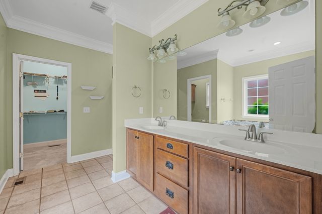 1329 Balson Dr, Murfreesboro, TN 37128